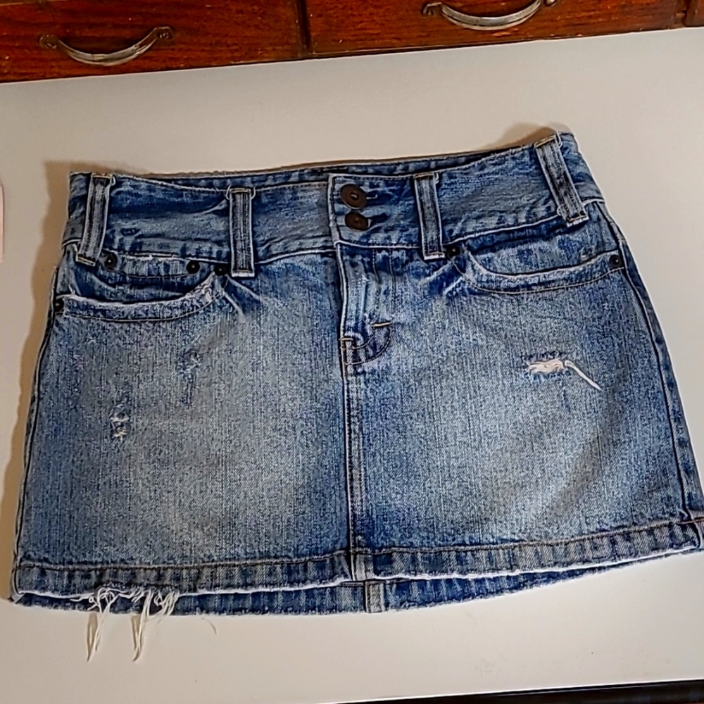 Size 0 Distress American Eagle Jean Skirt Like New!